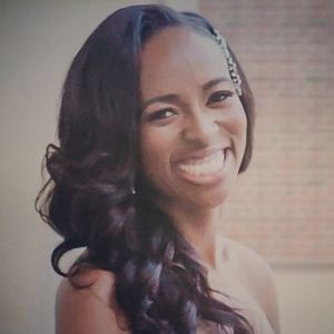 Meet your Posher, Nicole